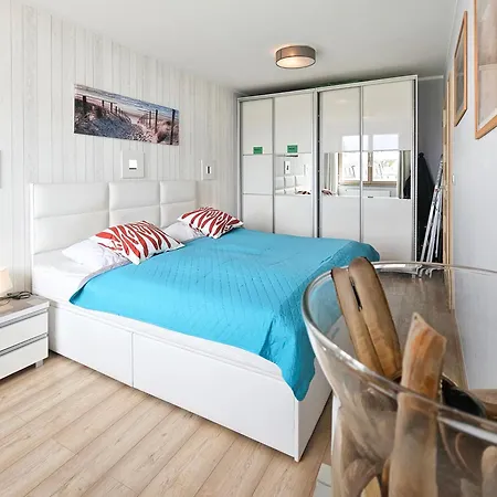 Visit Baltic - Rozy Wiatrow 아파트 슈비노우이스쳬