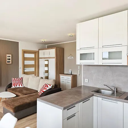 아파트 Visit Baltic - Rozy Wiatrow 슈비노우이스쳬